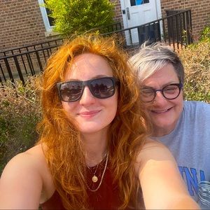 Meet your Posher, Angie